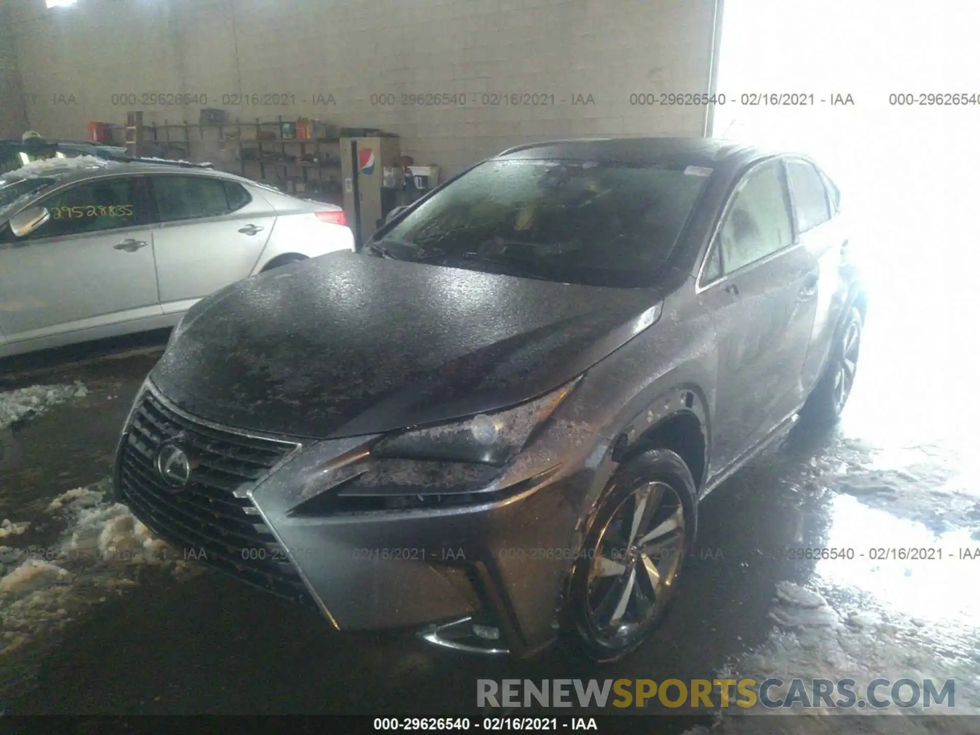 2 Фотография поврежденного автомобиля JTJGARDZ1L5005592 LEXUS NX 2020