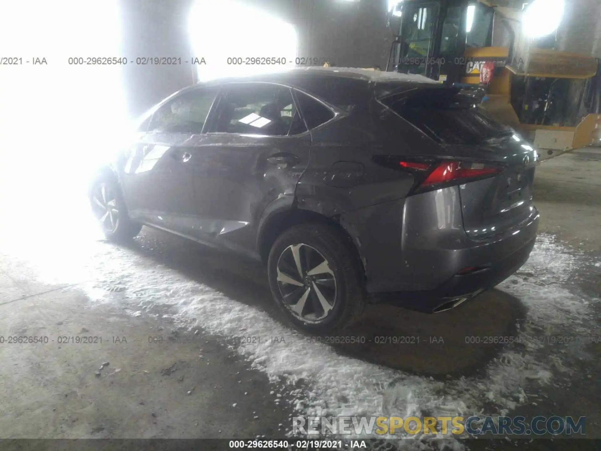 3 Фотография поврежденного автомобиля JTJGARDZ1L5005592 LEXUS NX 2020