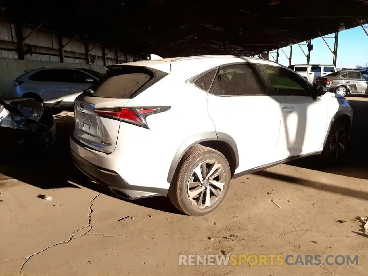 4 Фотография поврежденного автомобиля JTJGARDZ8L5003709 LEXUS NX 2020