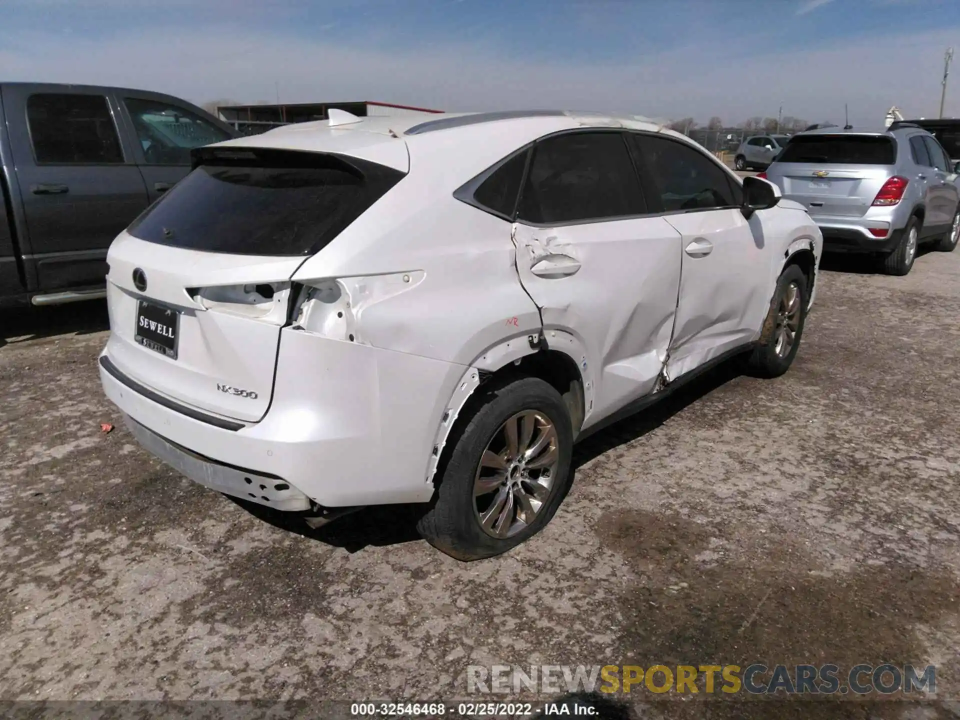 4 Фотография поврежденного автомобиля JTJGARDZ8L5012409 LEXUS NX 2020