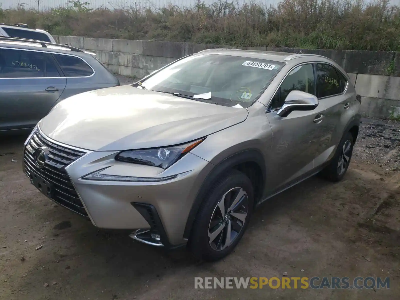 2 Фотография поврежденного автомобиля JTJGARDZ9L2224379 LEXUS NX 2020