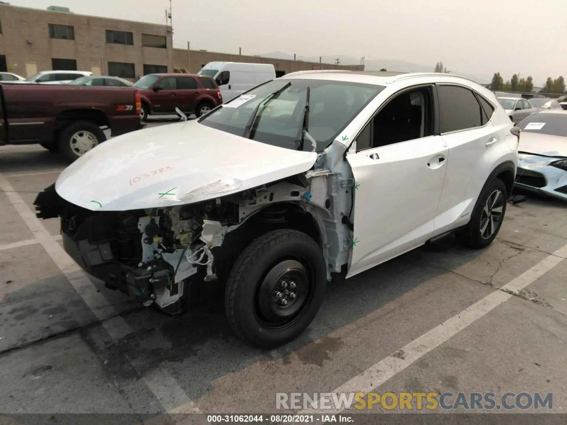 2 Фотография поврежденного автомобиля JTJGJRDZ0L5007947 LEXUS NX 2020