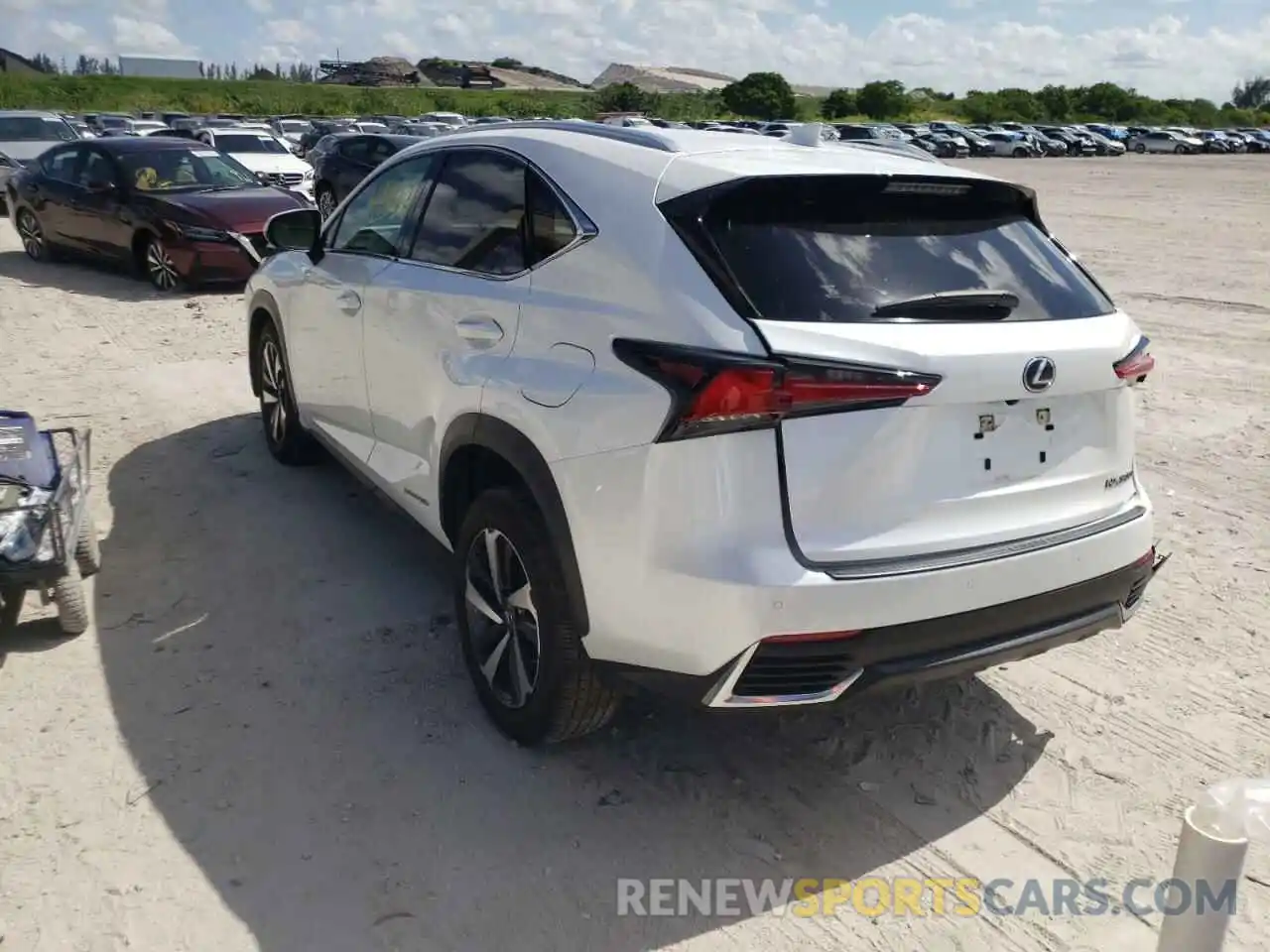 3 Фотография поврежденного автомобиля JTJGJRDZ1L5002627 LEXUS NX 2020