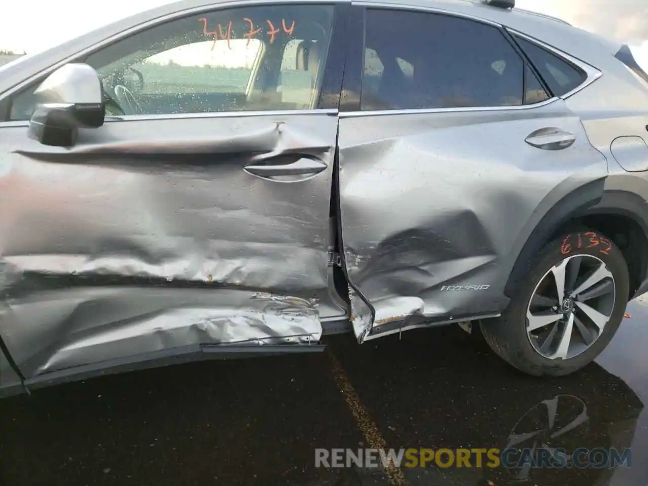 9 Photograph of a damaged car JTJGJRDZ3L2128974 LEXUS NX 2020