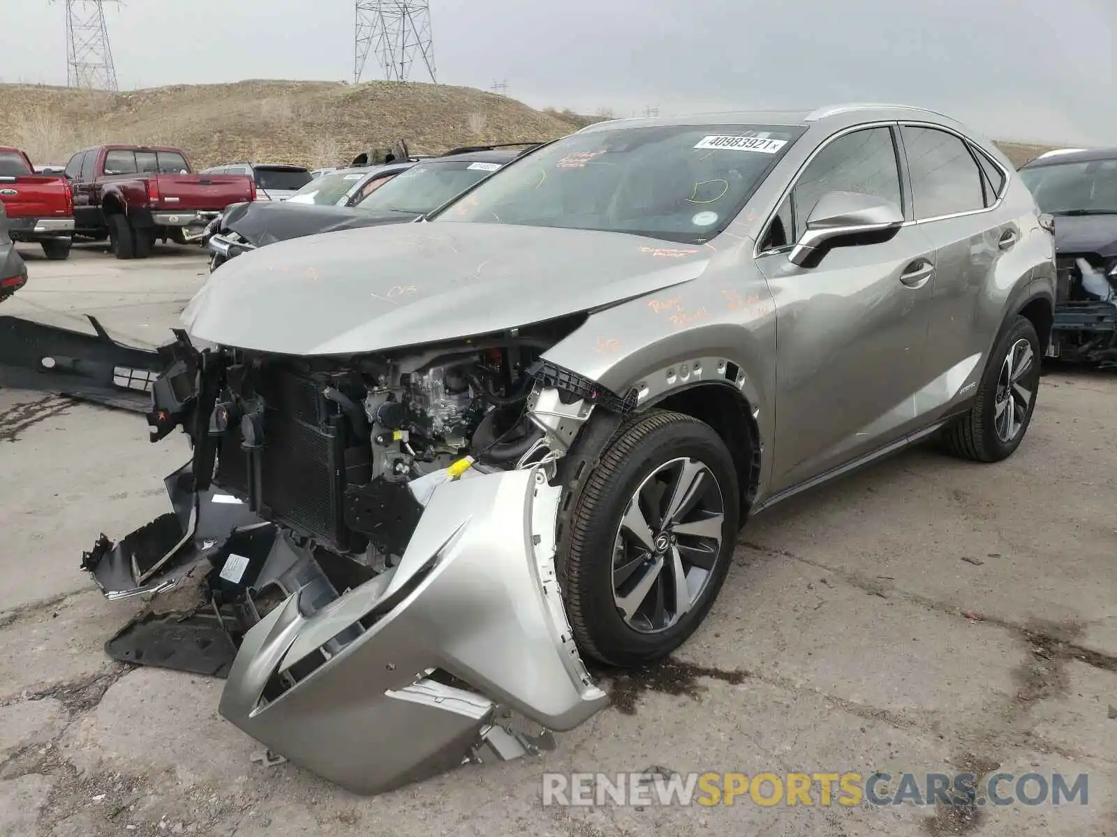 2 Фотография поврежденного автомобиля JTJGJRDZ3L5006548 LEXUS NX 2020