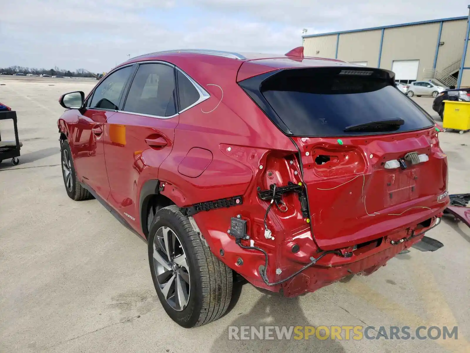 3 Фотография поврежденного автомобиля JTJGJRDZ5L2142343 LEXUS NX 2020