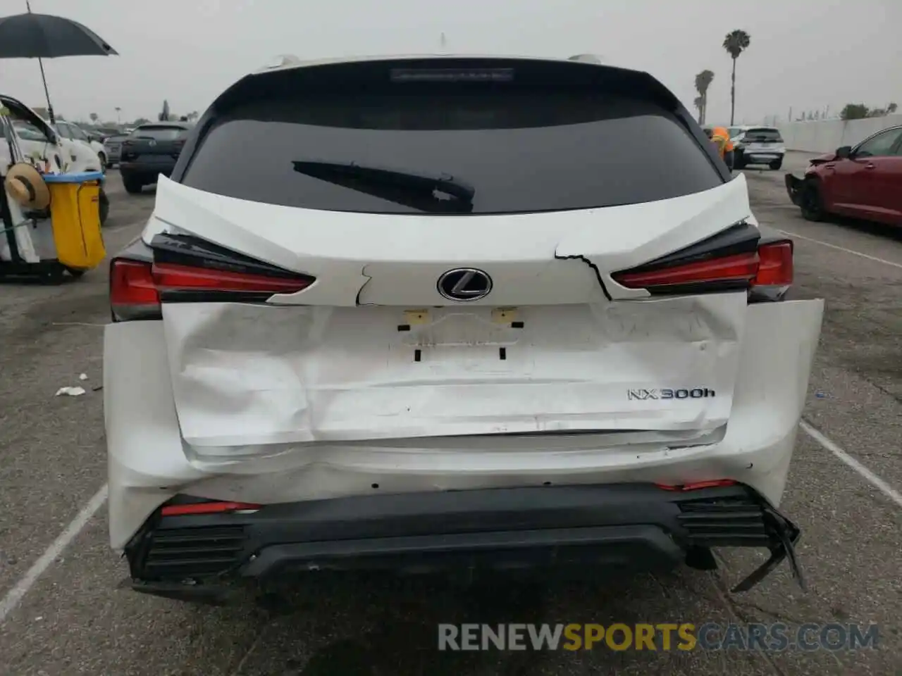 9 Фотография поврежденного автомобиля JTJGJRDZ6L5005961 LEXUS NX 2020