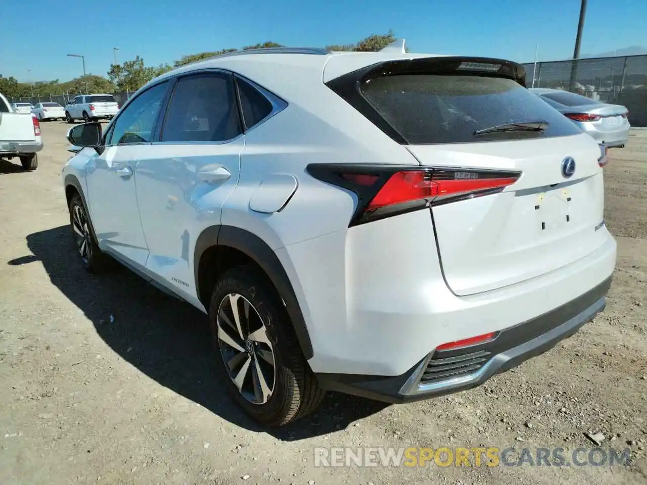 3 Фотография поврежденного автомобиля JTJGJRDZ8L5002561 LEXUS NX 2020