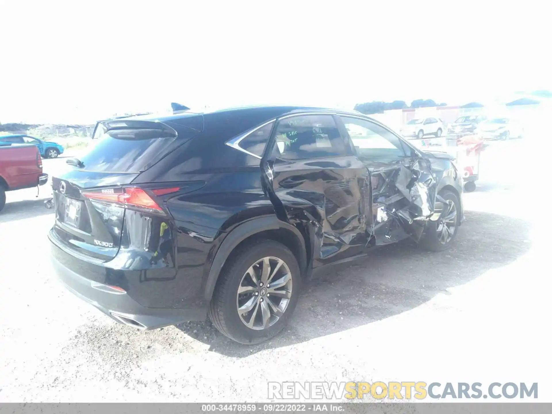 4 Фотография поврежденного автомобиля JTJJARBZ1L2171363 LEXUS NX 2020