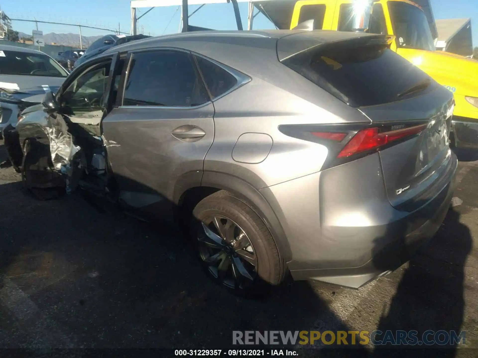 3 Фотография поврежденного автомобиля JTJSARBZ4L2175430 LEXUS NX 2020