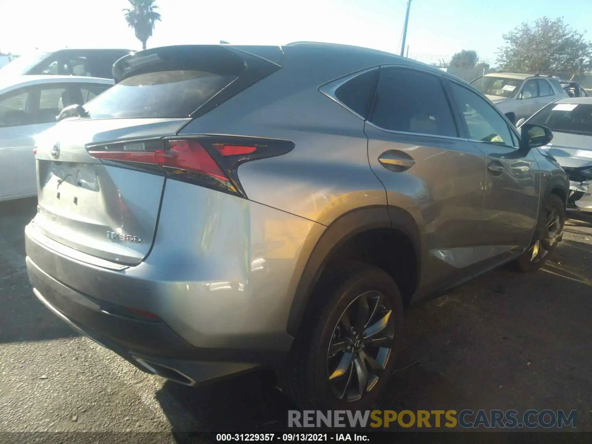 4 Фотография поврежденного автомобиля JTJSARBZ4L2175430 LEXUS NX 2020