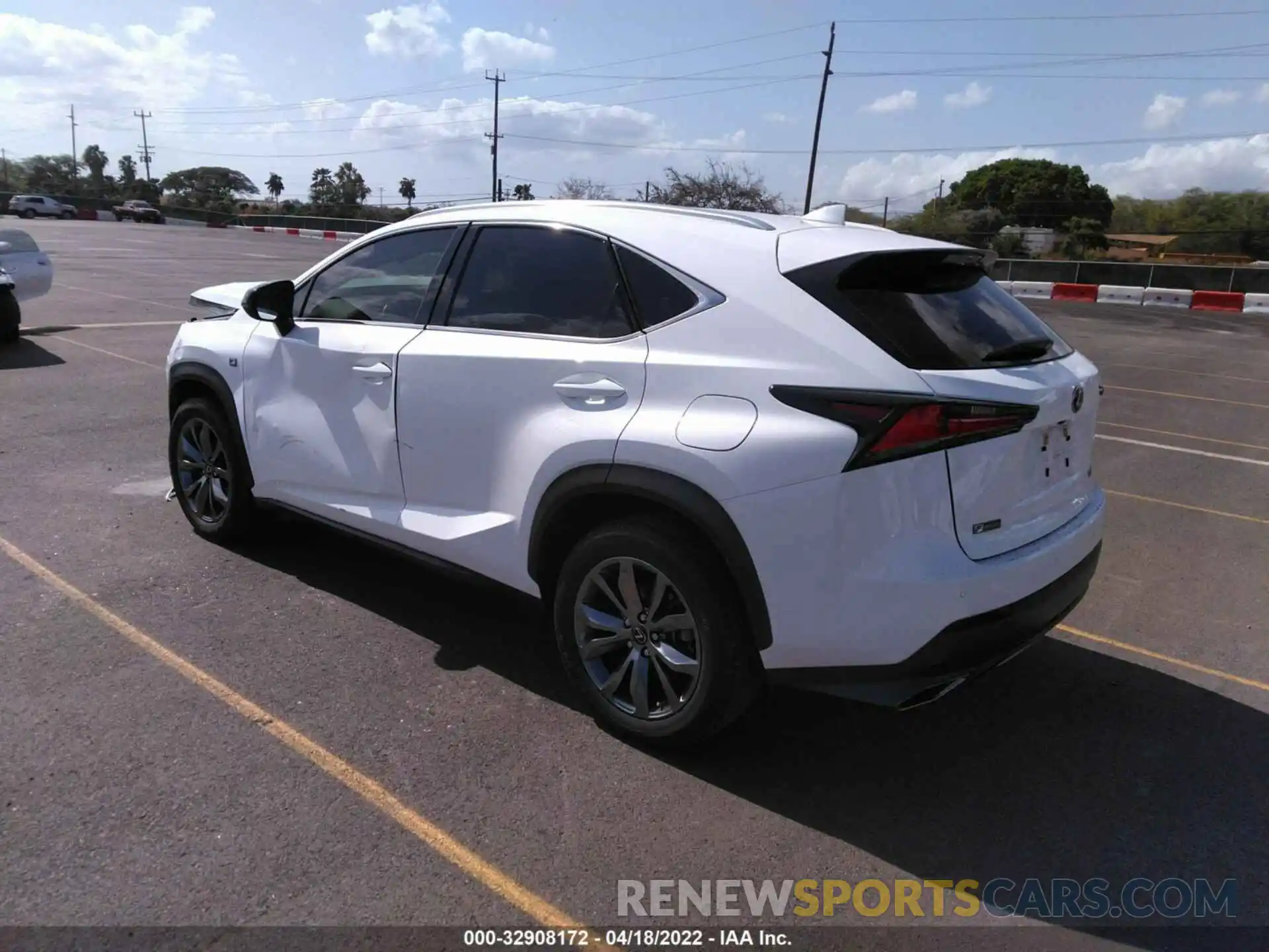 3 Фотография поврежденного автомобиля JTJSARBZ8L5015730 LEXUS NX 2020