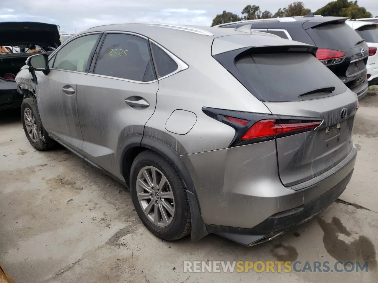 3 Фотография поврежденного автомобиля JTJDARBZ1M5035585 LEXUS NX 2021