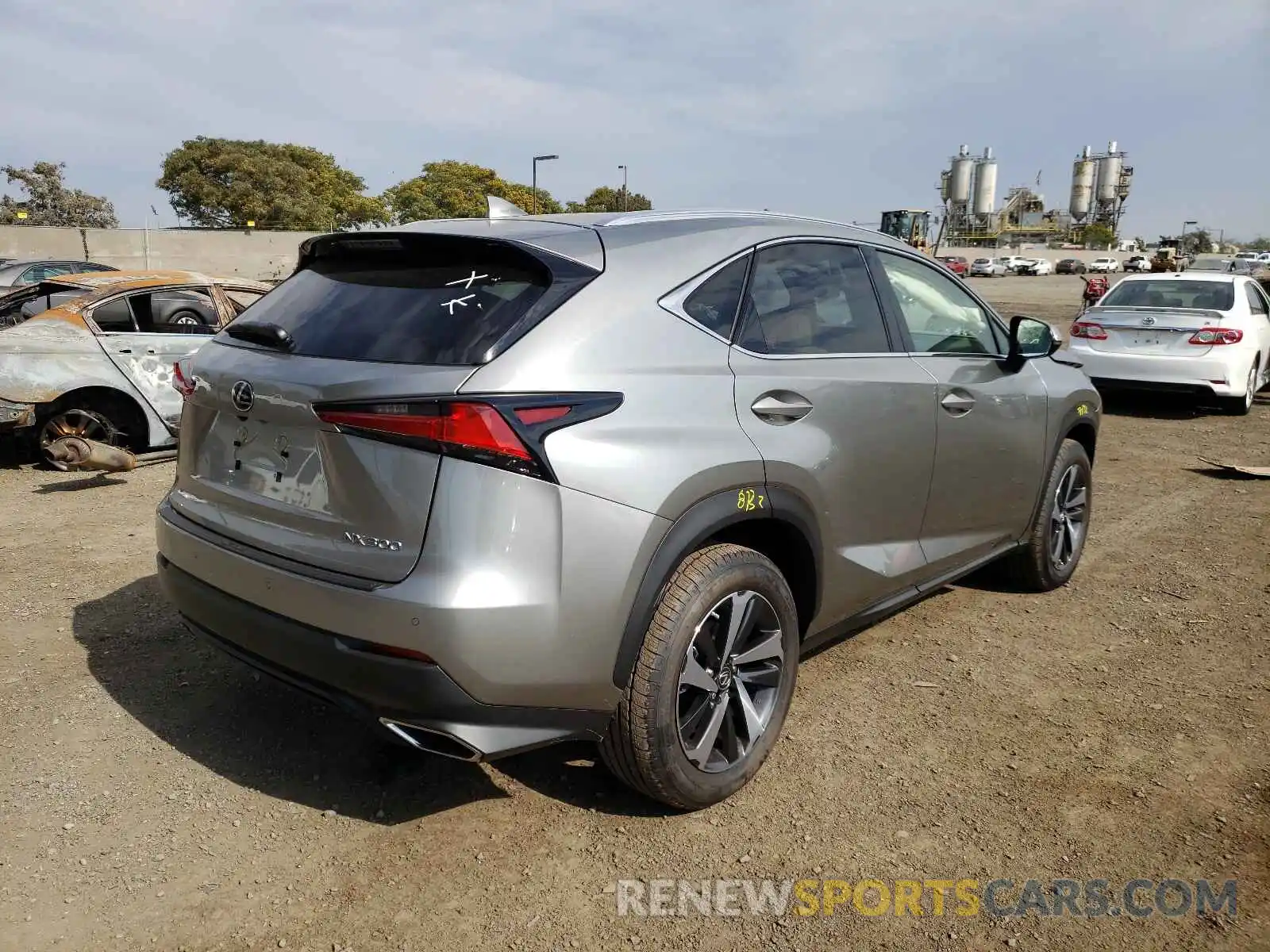 4 Фотография поврежденного автомобиля JTJGARBZ3M2180240 LEXUS NX 2021