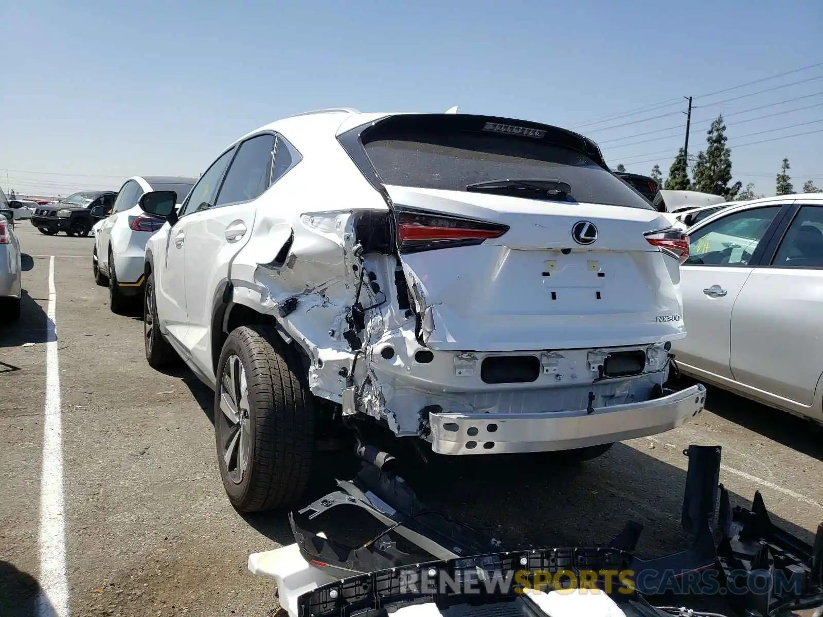 3 Фотография поврежденного автомобиля JTJGARBZ3M5027677 LEXUS NX 2021