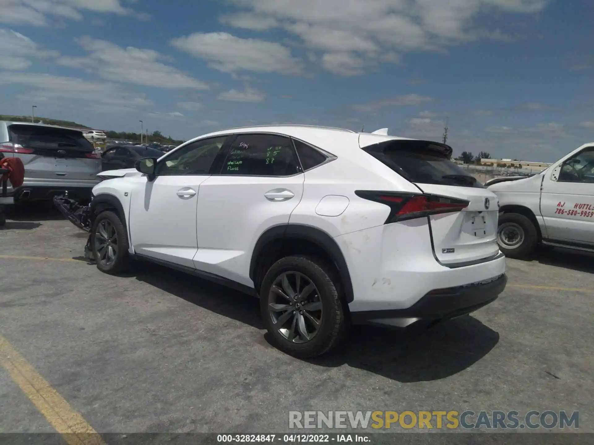 3 Фотография поврежденного автомобиля JTJSARBZ7M5023450 LEXUS NX 2021