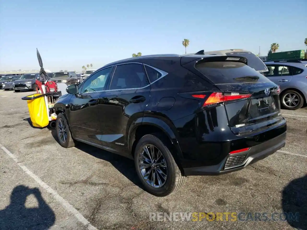 3 Фотография поврежденного автомобиля JTJSJRDZ7M2153985 LEXUS NX 2021