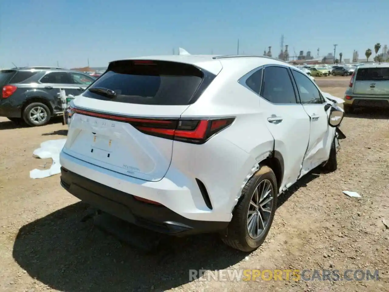 4 Фотография поврежденного автомобиля JTJGKCEZ3N2000830 LEXUS NX 2022