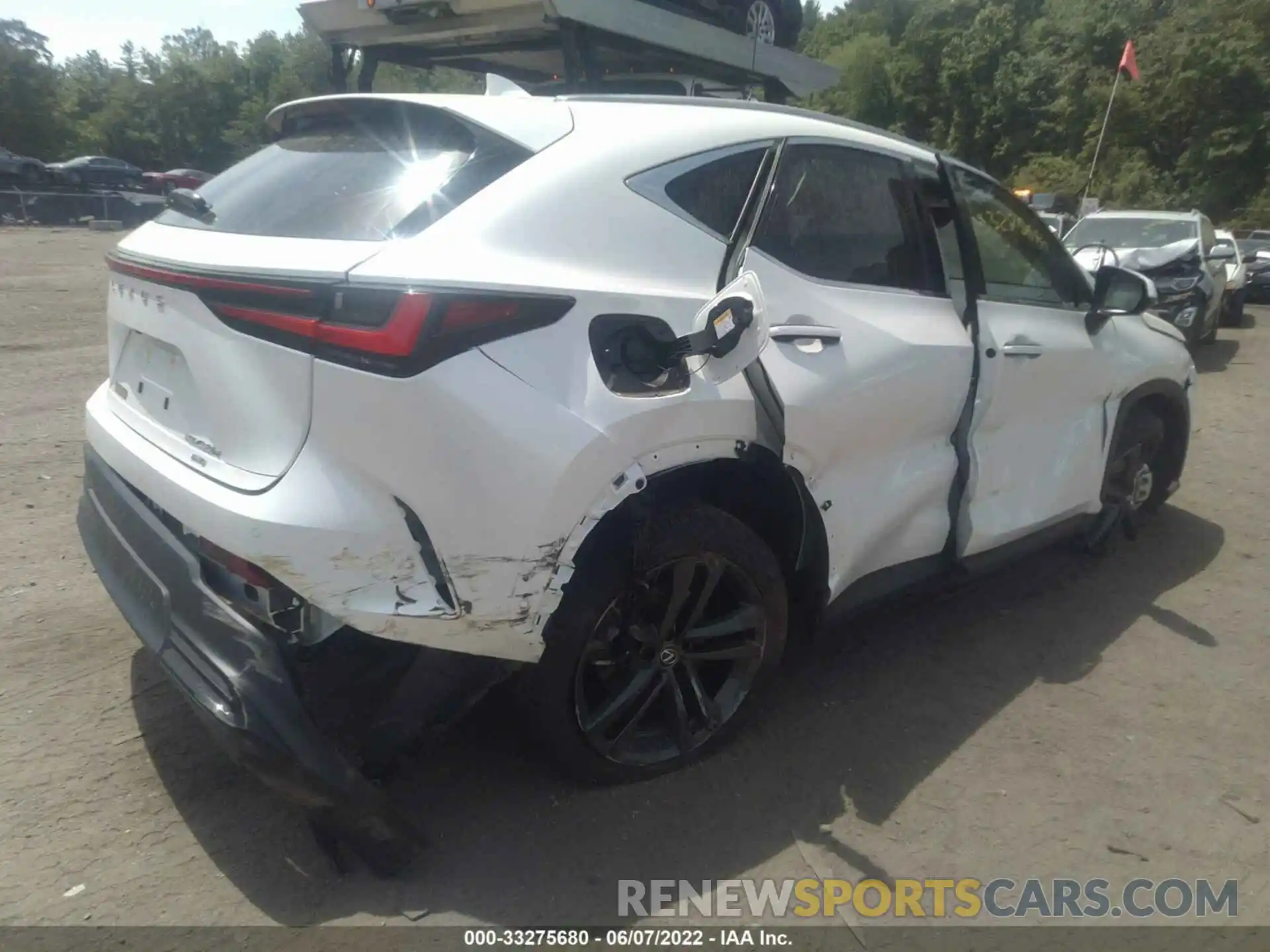 4 Фотография поврежденного автомобиля JTJHKCFZ3N2002869 LEXUS NX 2022