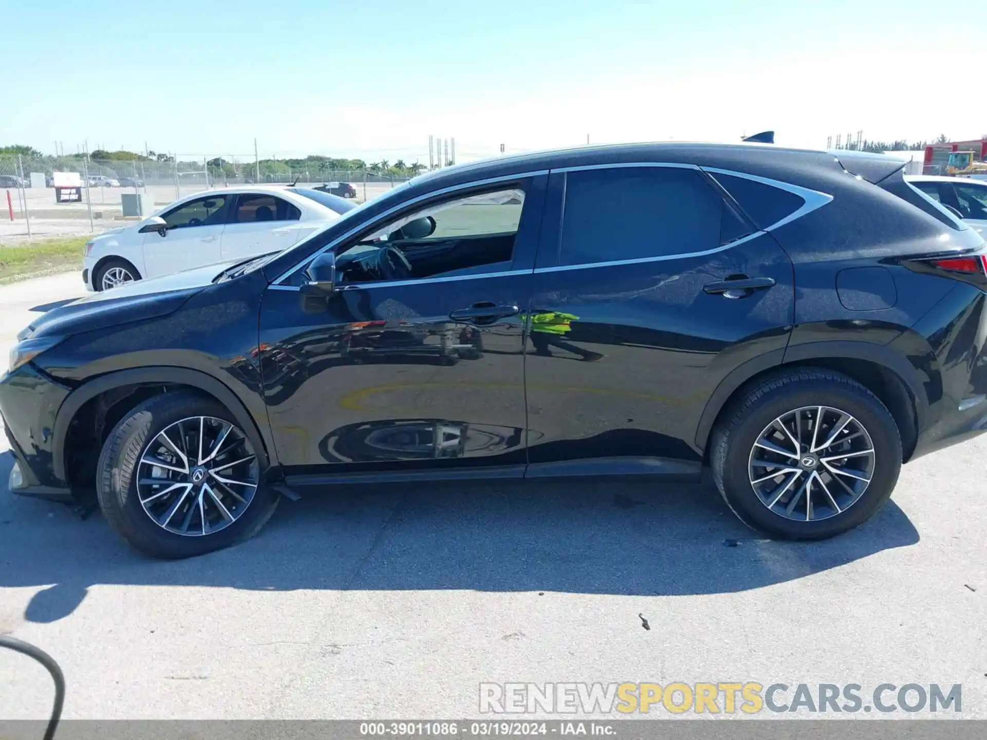 14 Photograph of a damaged car 2T2ADCAZ7NC001775 LEXUS NX 250 2022