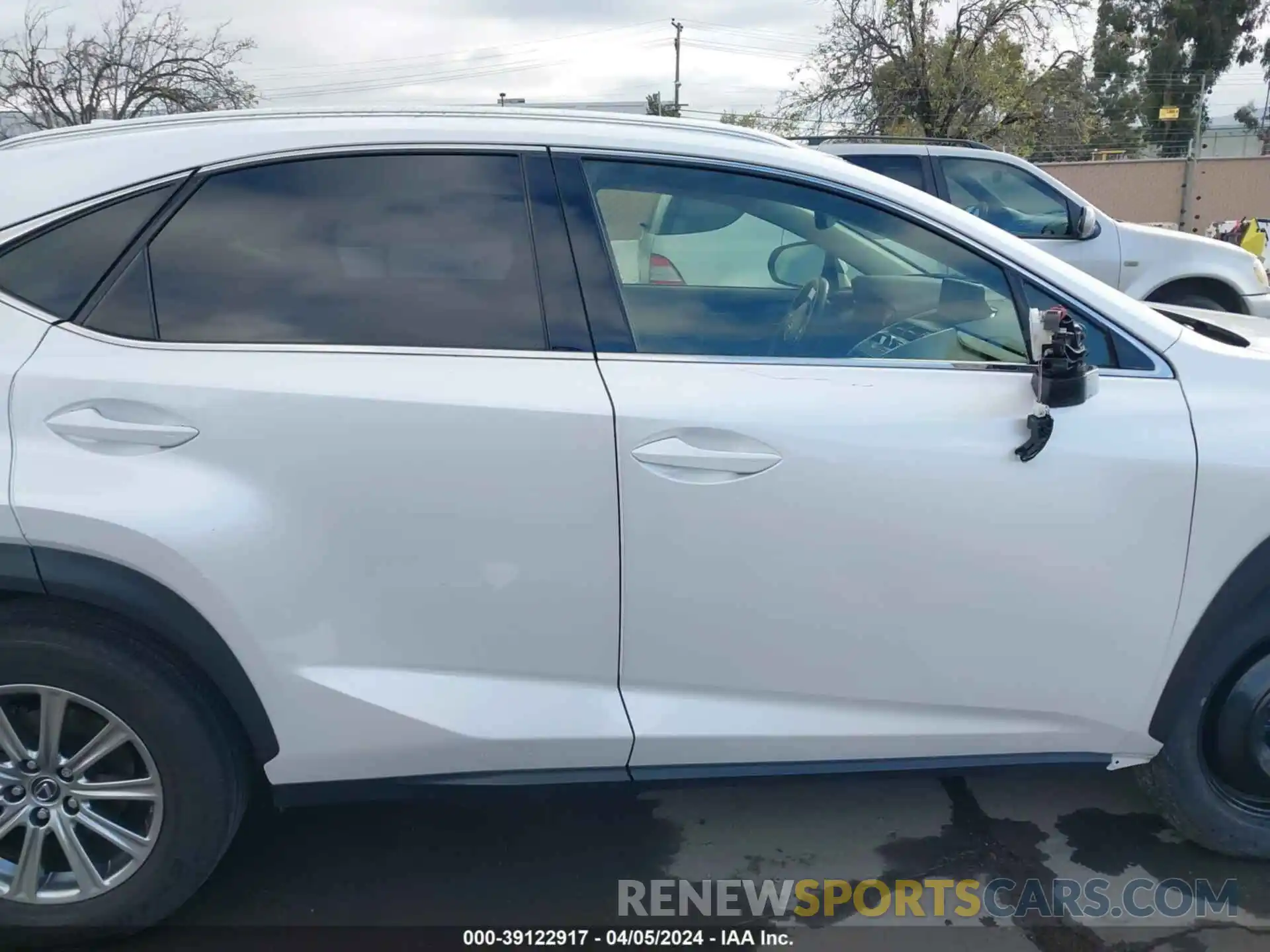 14 Photograph of a damaged car JTJBARBZ4K2195210 LEXUS NX 300 2019