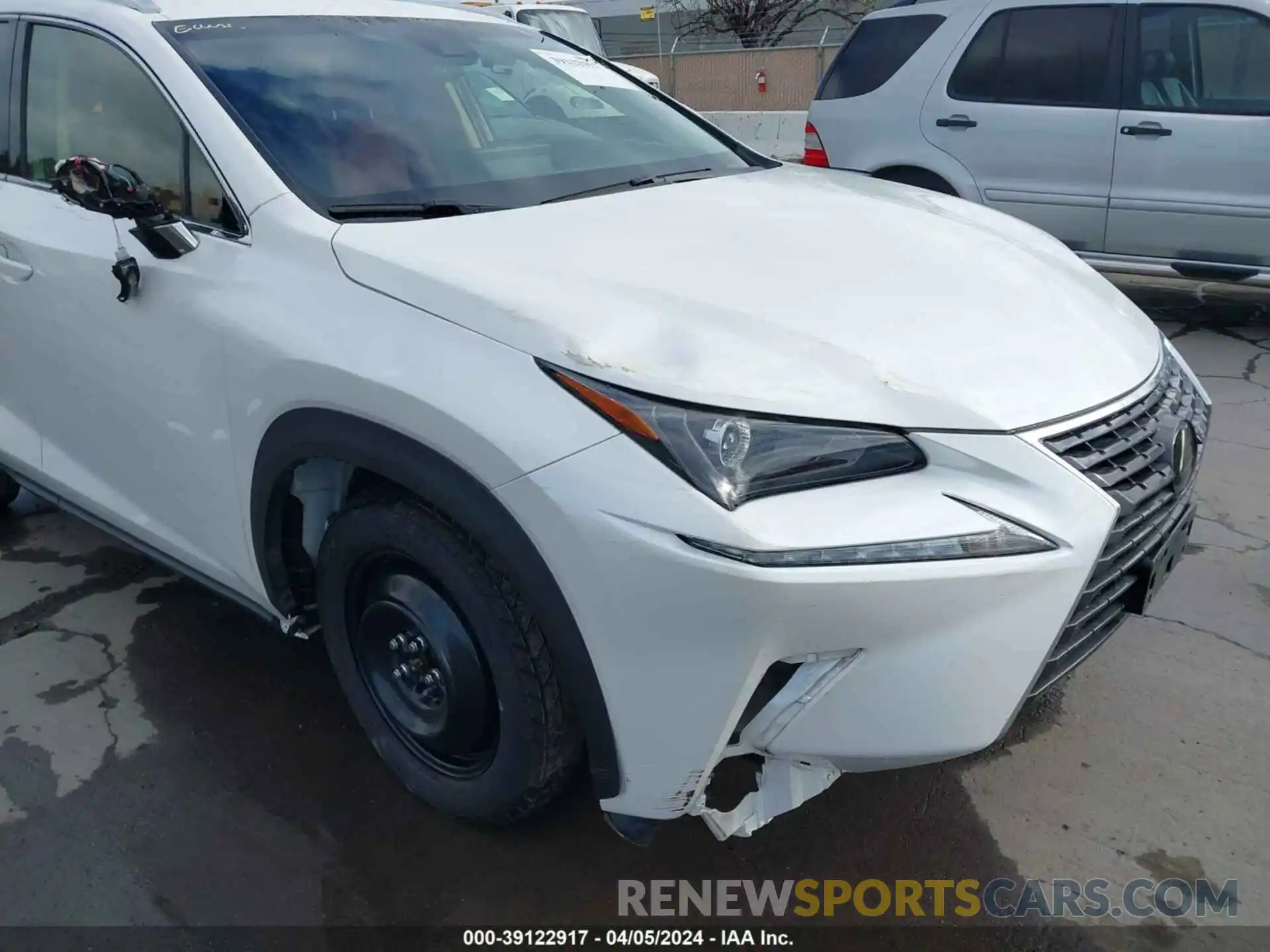 6 Фотография поврежденного автомобиля JTJBARBZ4K2195210 LEXUS NX 300 2019