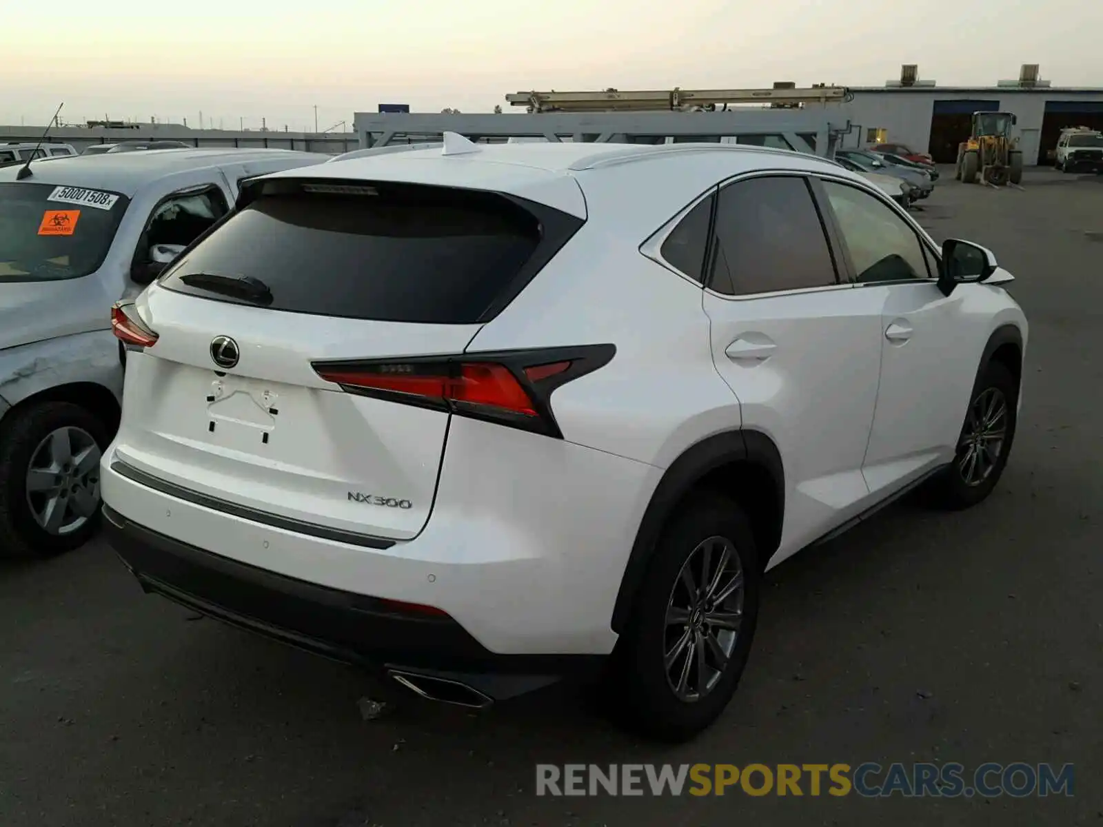 4 Фотография поврежденного автомобиля JTJYARBZ1K2120863 LEXUS NX 300 2019