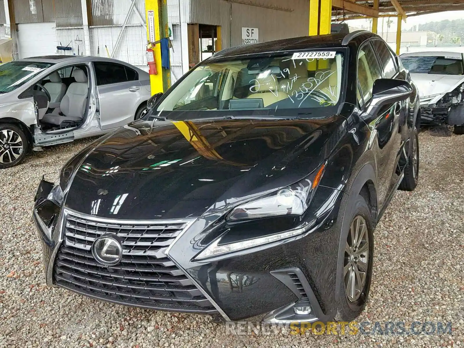 2 Фотография поврежденного автомобиля JTJYARBZ1K2130082 LEXUS NX 300 2019