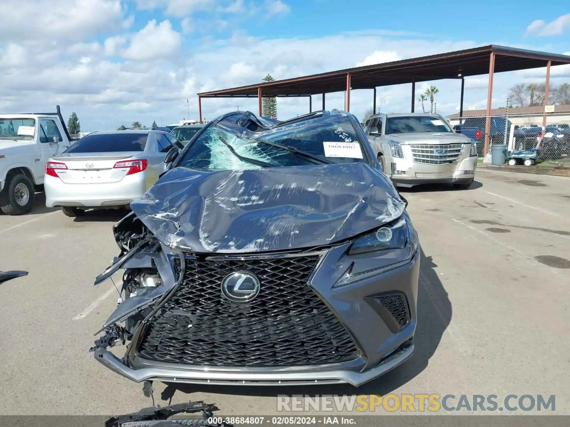 13 Фотография поврежденного автомобиля JTJYARBZ1K2138683 LEXUS NX 300 2019