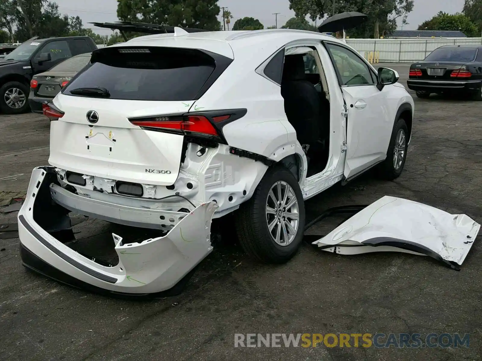 4 Photograph of a damaged car JTJYARBZ5K2119828 LEXUS NX 300 2019