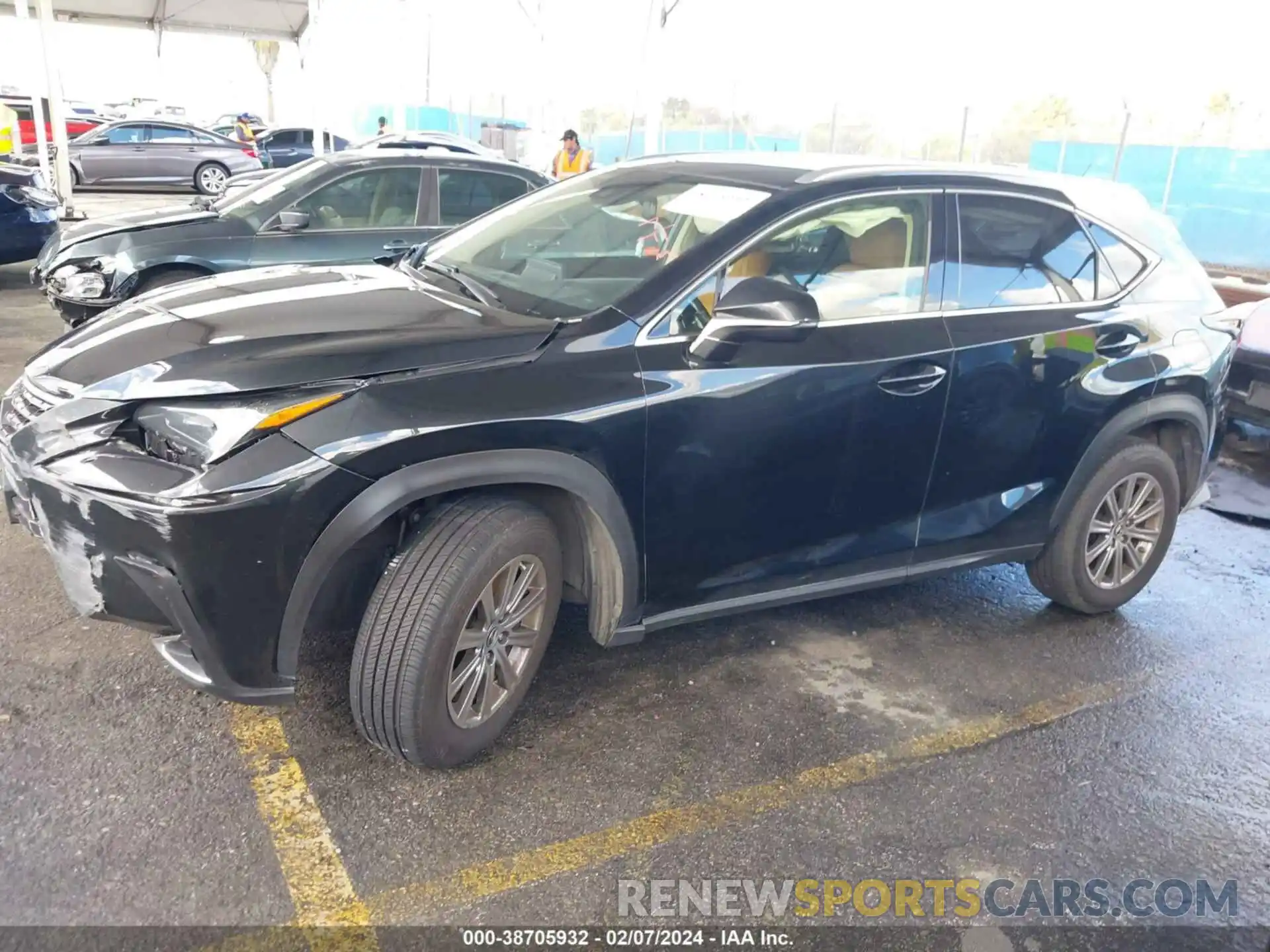 2 Фотография поврежденного автомобиля JTJAARBZ8L2173806 LEXUS NX 300 2020