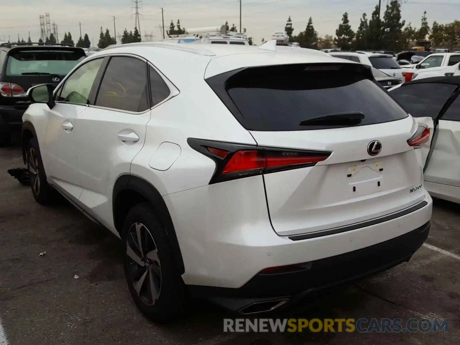 3 Фотография поврежденного автомобиля JTJDARBZ9L5008388 LEXUS NX 300 2020