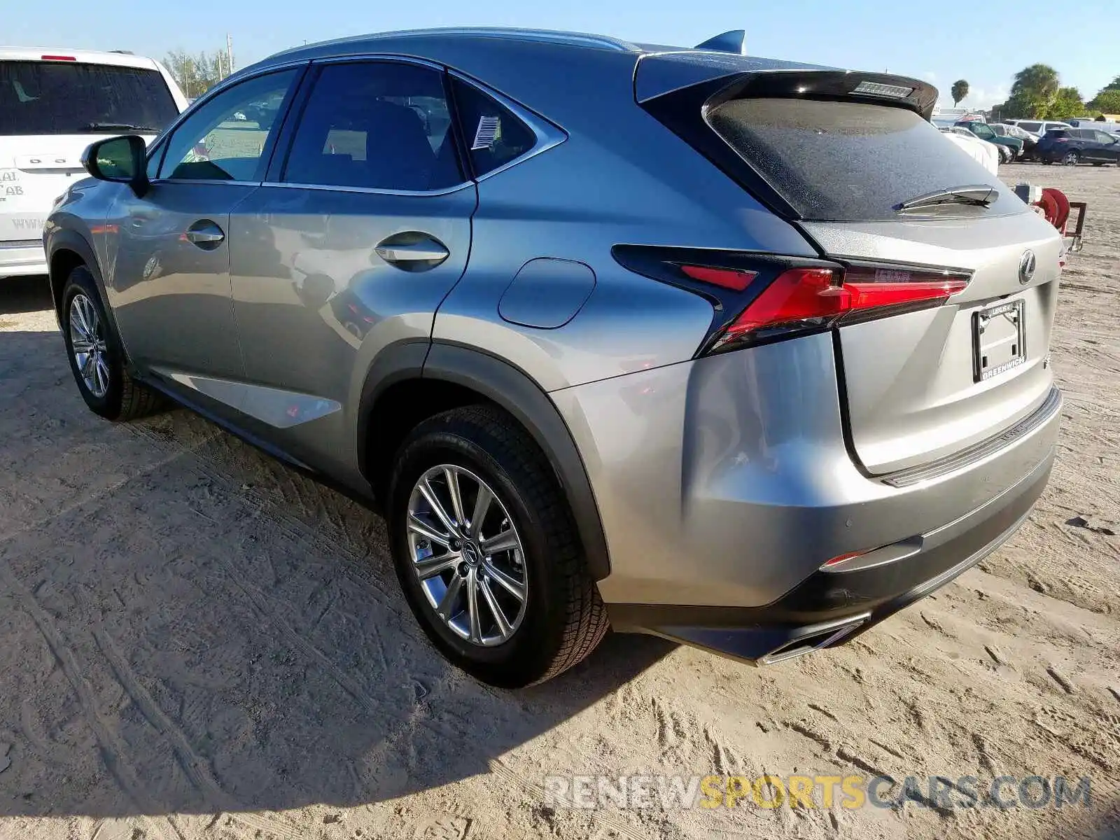 3 Фотография поврежденного автомобиля JTJDARBZXL5007394 LEXUS NX 300 2020