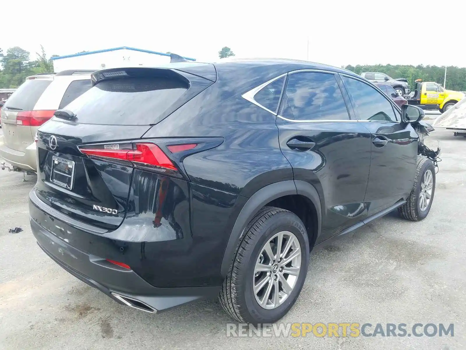 4 Фотография поврежденного автомобиля JTJDARBZXL5010117 LEXUS NX 300 2020