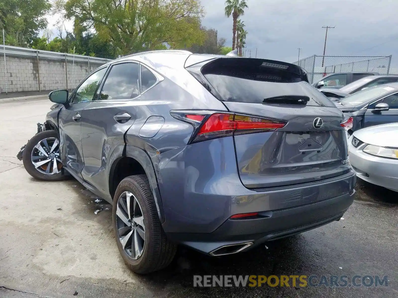 3 Фотография поврежденного автомобиля JTJGARBZ5L2159839 LEXUS NX 300 2020