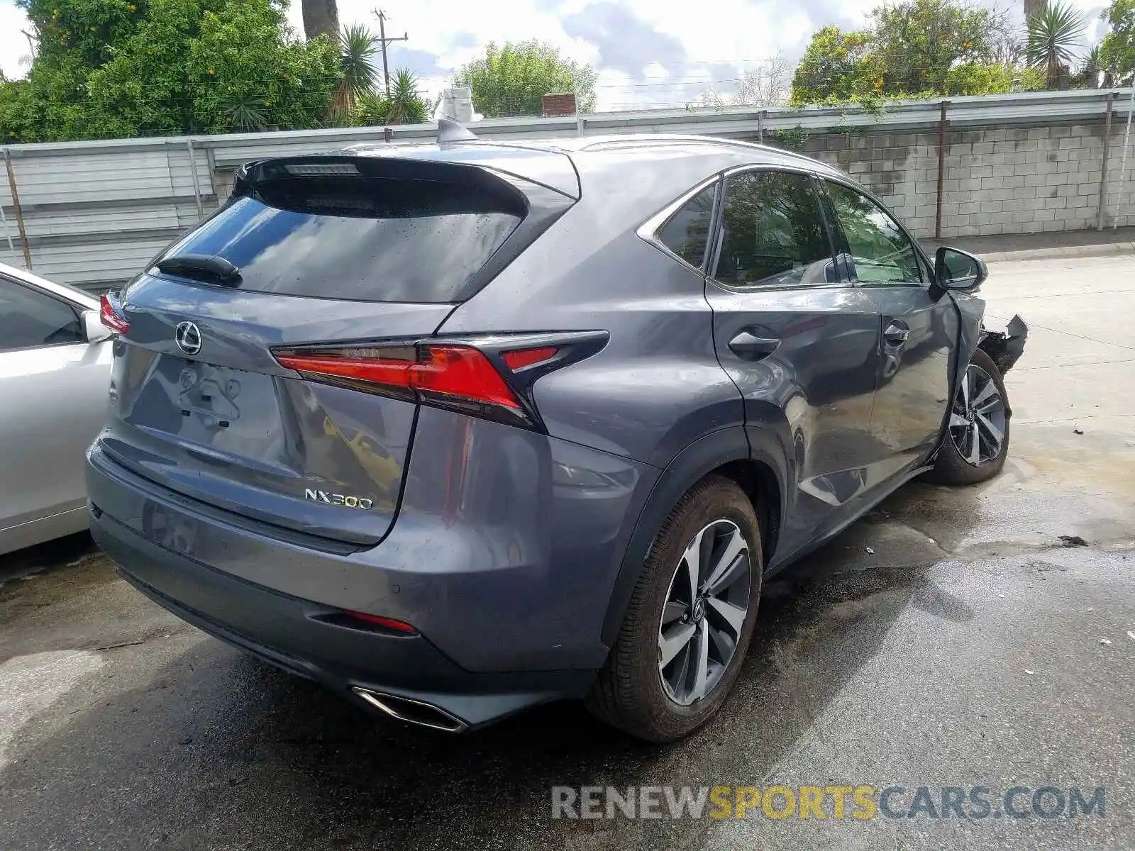 4 Фотография поврежденного автомобиля JTJGARBZ5L2159839 LEXUS NX 300 2020