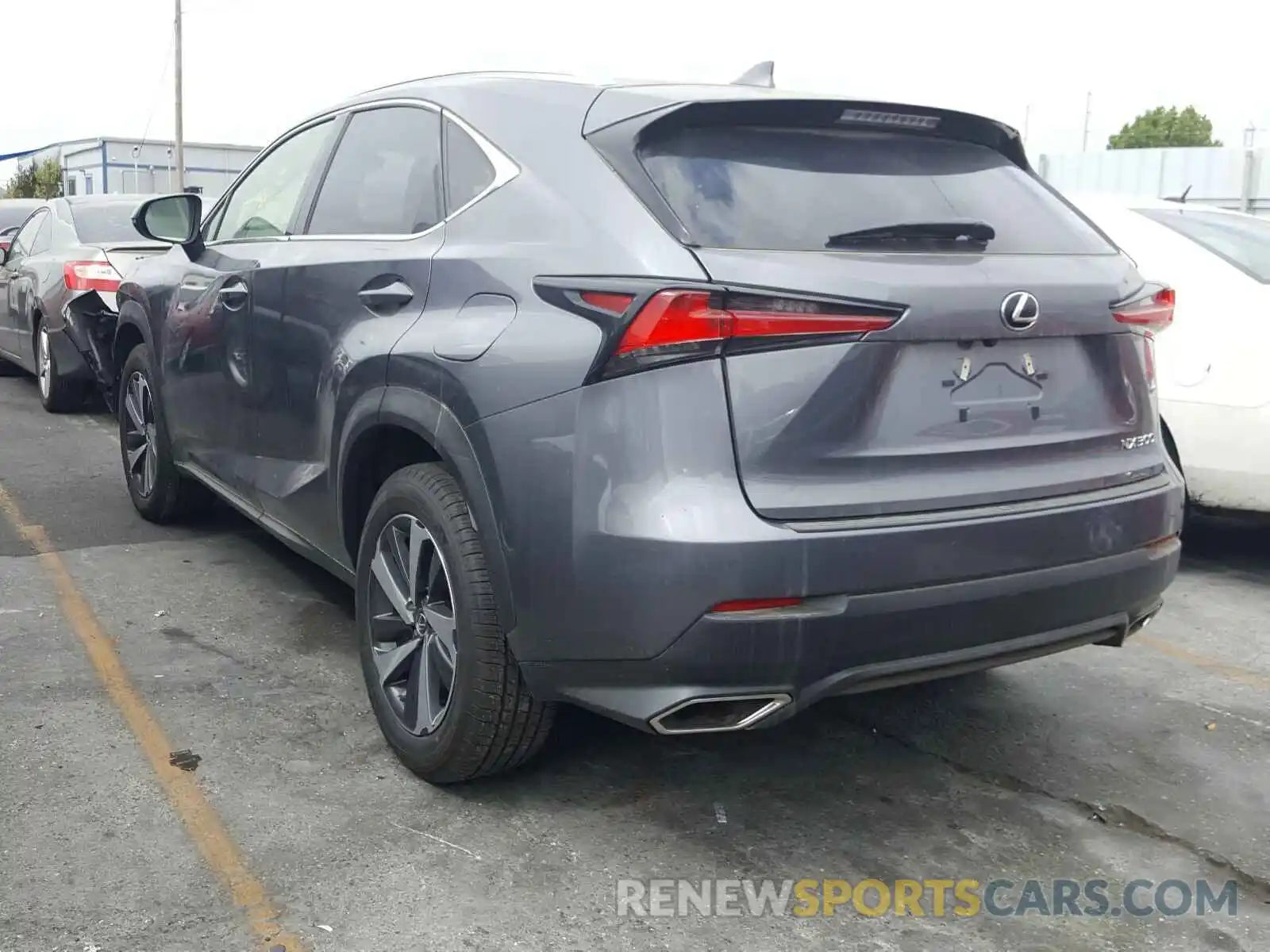 3 Фотография поврежденного автомобиля JTJGARDZXL2222575 LEXUS NX 300 2020