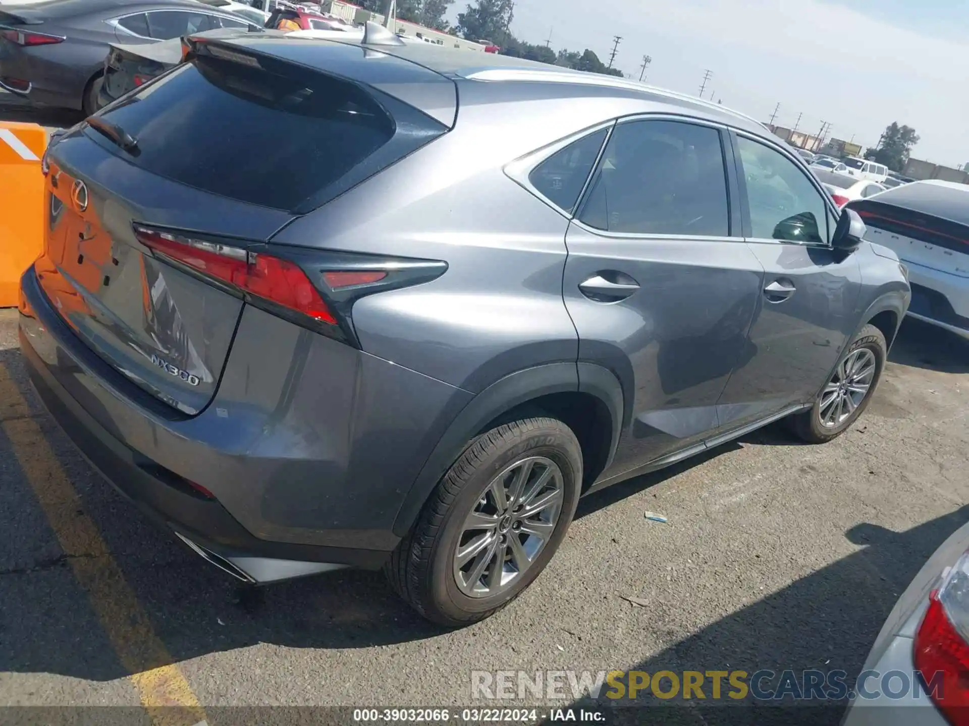 4 Фотография поврежденного автомобиля JTJDARBZ4M2196398 LEXUS NX 300 2021