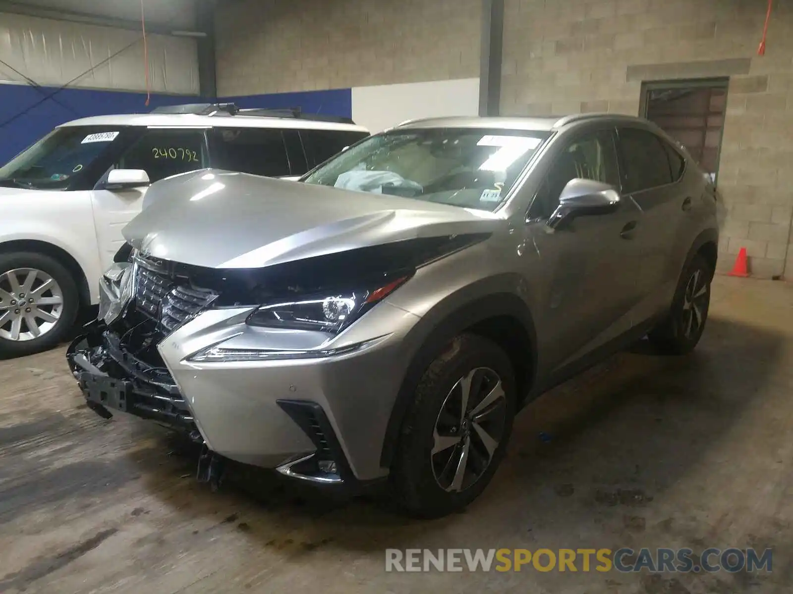 2 Фотография поврежденного автомобиля JTJBARBZ4K2183414 LEXUS NX 300 BAS 2019