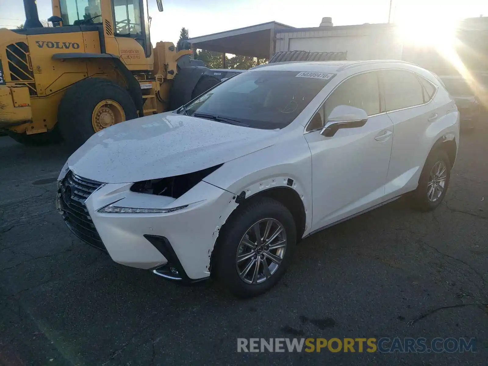 2 Фотография поврежденного автомобиля JTJBARBZ9K2211773 LEXUS NX 300 BAS 2019