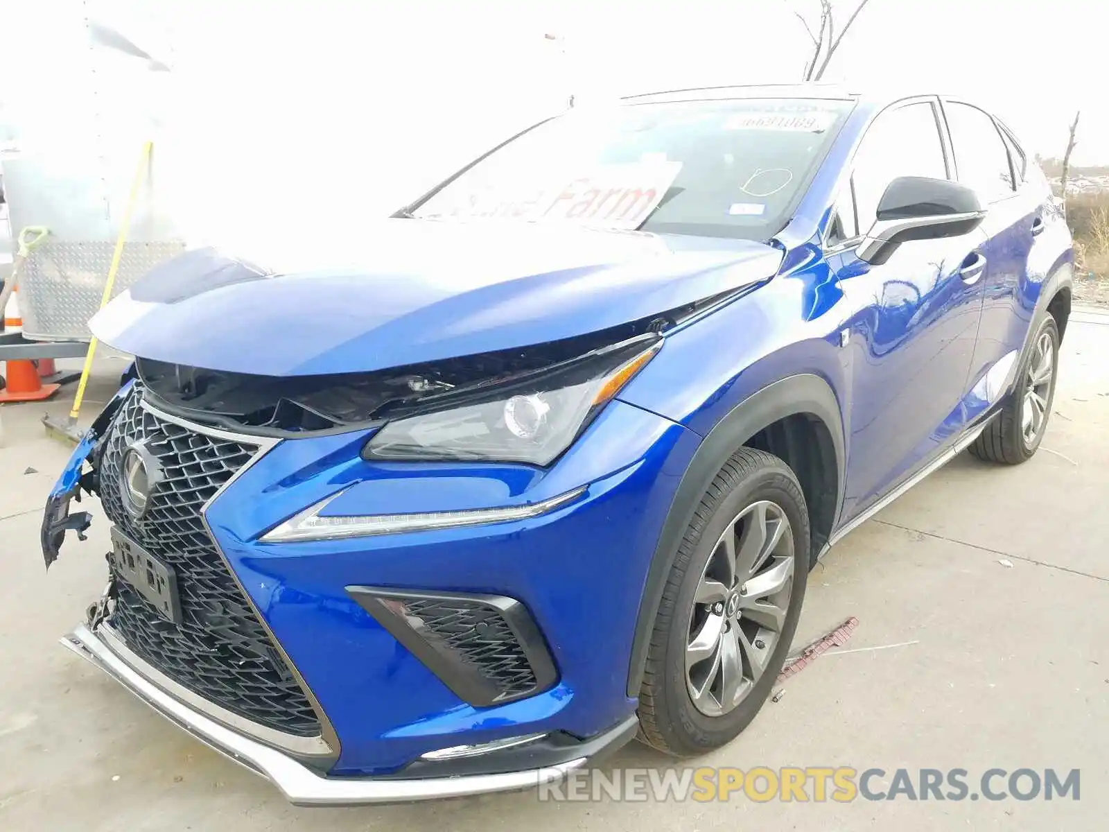 2 Фотография поврежденного автомобиля JTJYARBZ1K2148582 LEXUS NX 300 BAS 2019