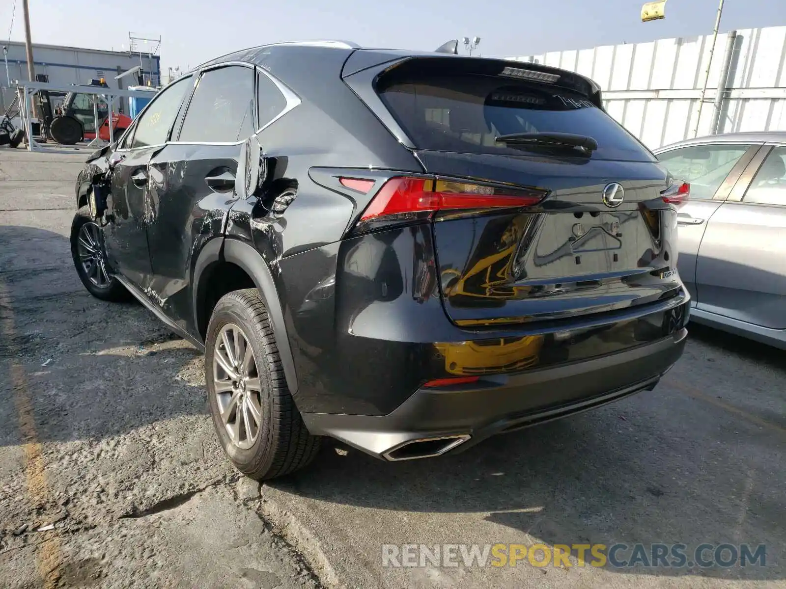 3 Фотография поврежденного автомобиля JTJYARBZ2K2117213 LEXUS NX 300 BAS 2019