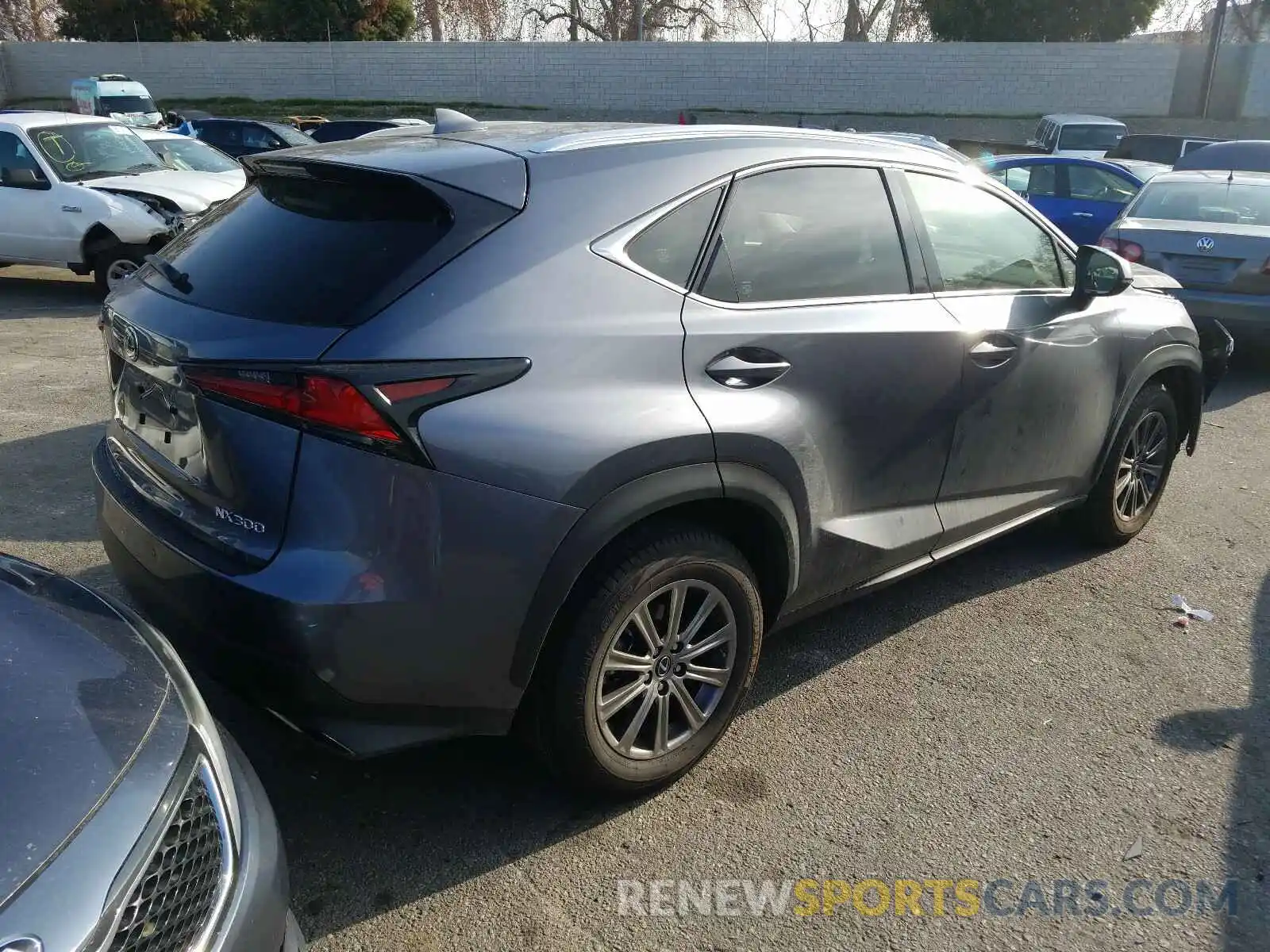 4 Фотография поврежденного автомобиля JTJYARBZ2K2139325 LEXUS NX 300 BAS 2019