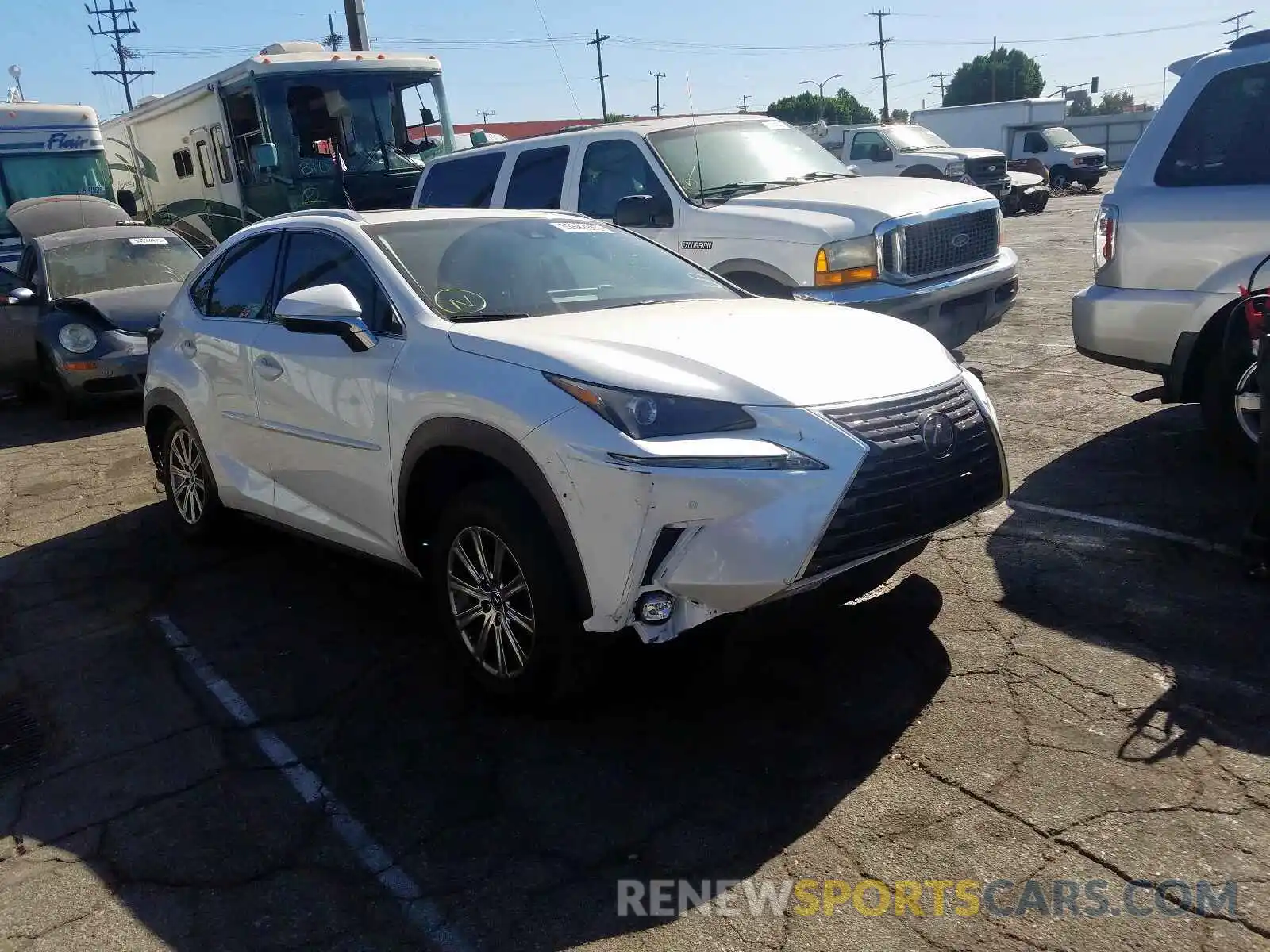 1 Фотография поврежденного автомобиля JTJYARBZ5K2127332 LEXUS NX 300 BAS 2019