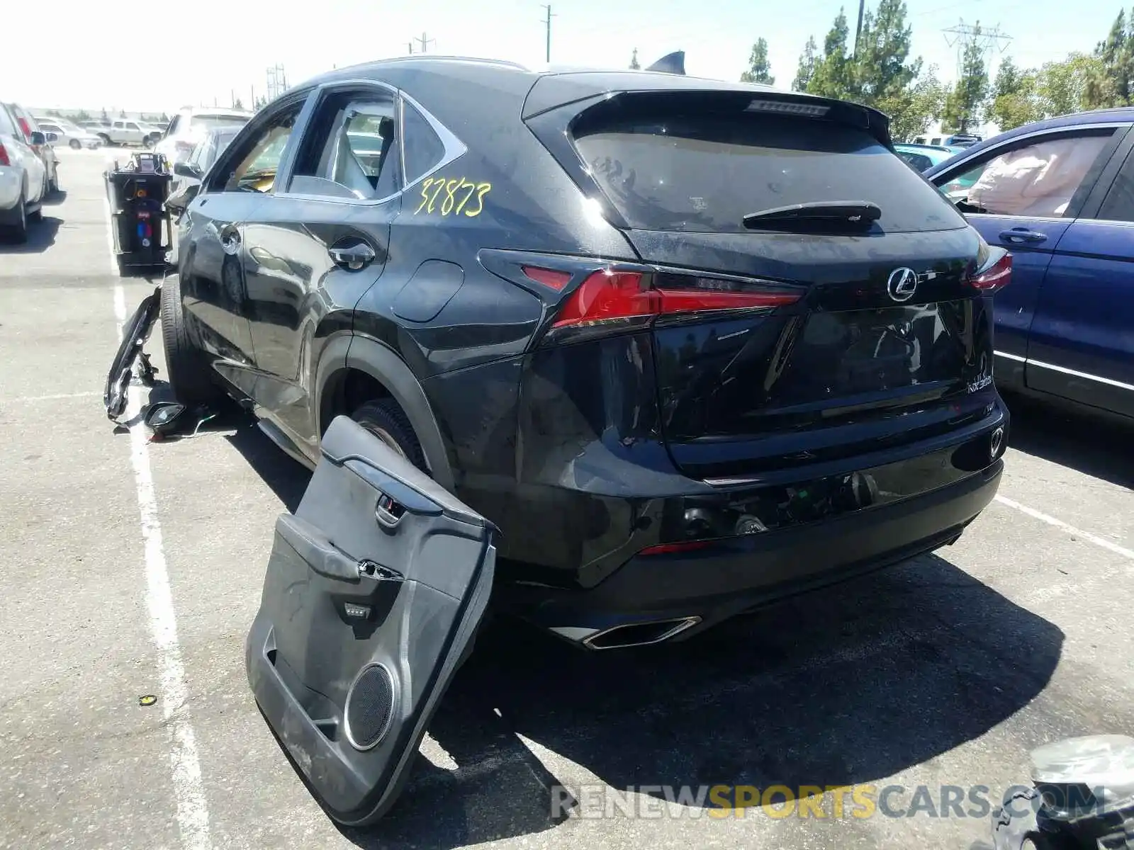 3 Фотография поврежденного автомобиля JTJYARBZ9K2126734 LEXUS NX 300 BAS 2019