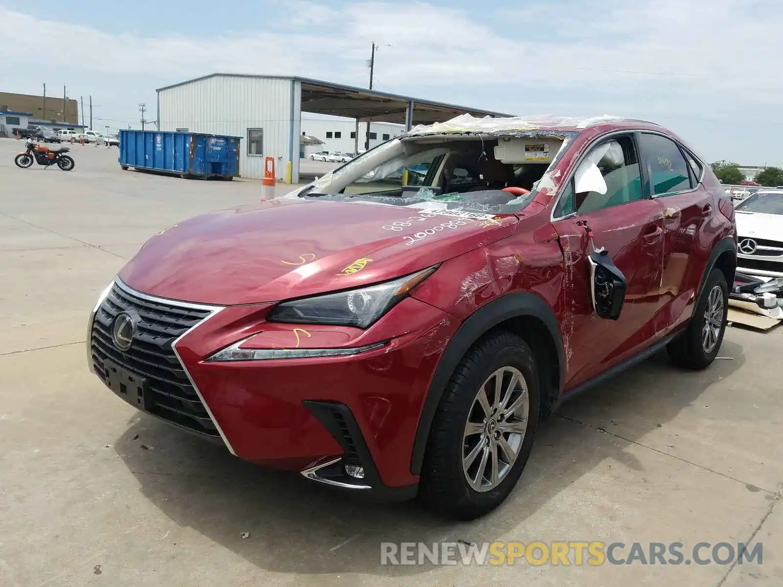 2 Фотография поврежденного автомобиля JTJYARBZXK2156843 LEXUS NX 300 BAS 2019