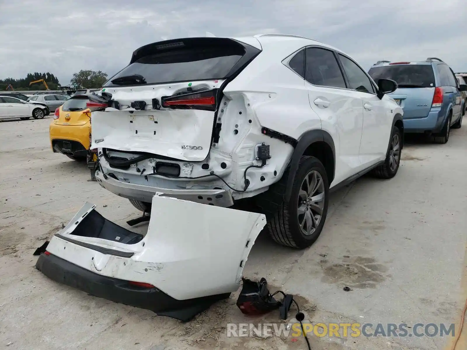 4 Фотография поврежденного автомобиля JTJSARBZ8L5008115 LEXUS NX 300 F-S 2020