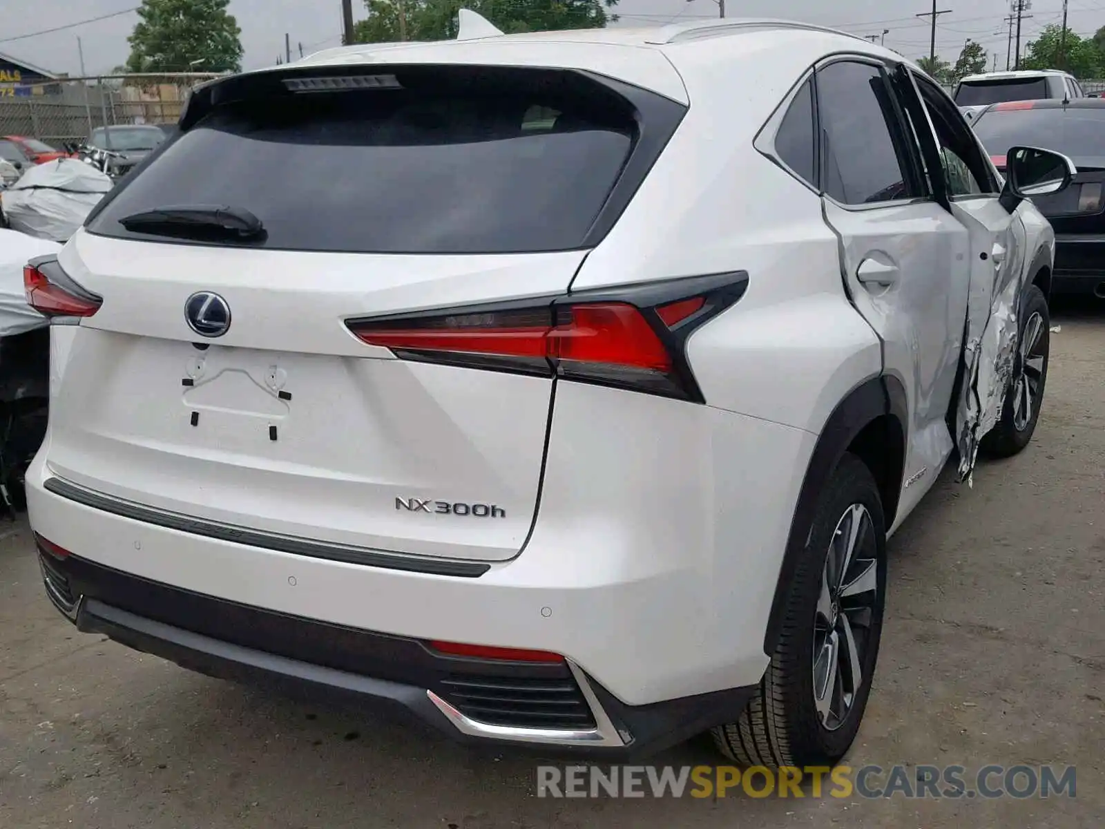 4 Фотография поврежденного автомобиля JTJBJRBZ5K2100699 LEXUS NX 300H 2019