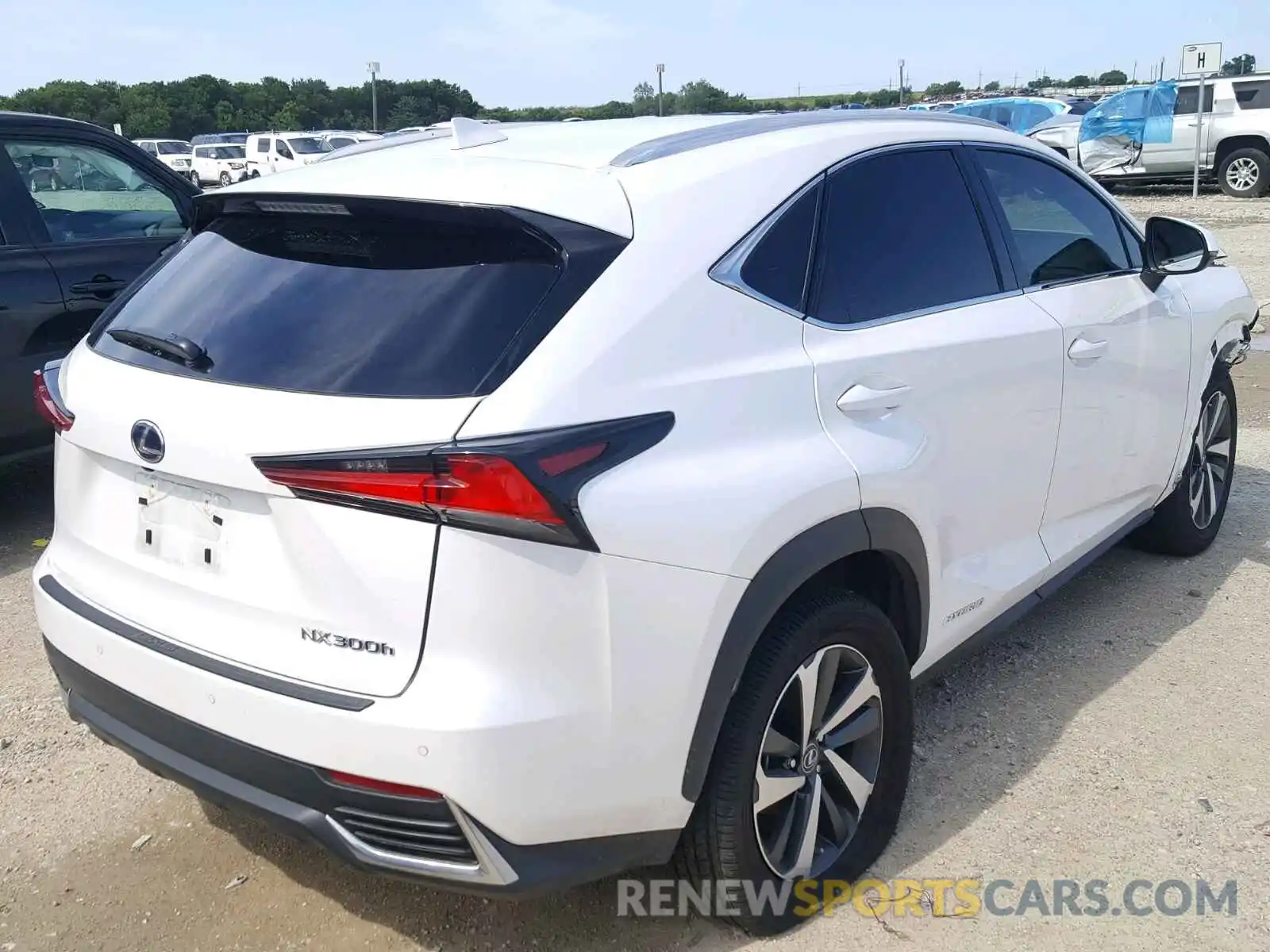 4 Фотография поврежденного автомобиля JTJBJRBZ9K2108210 LEXUS NX 300H 2019