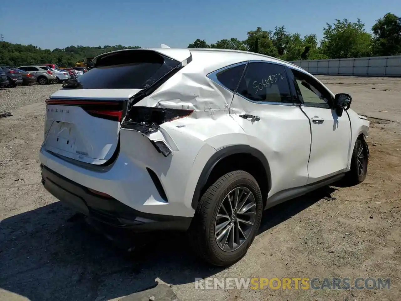 4 Photograph of a damaged car 2T2AKCEZ2NC001389 LEXUS NX 350H 2022